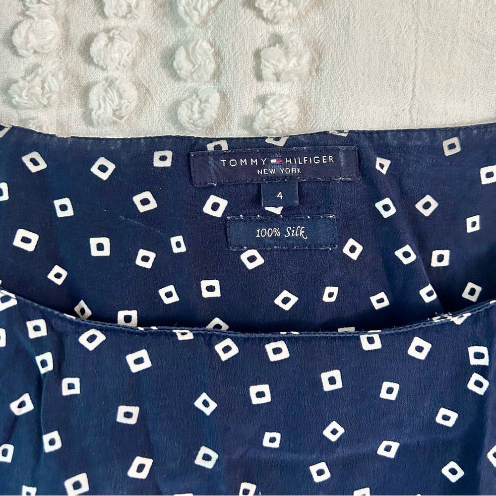 Tommy Hilfiger Women’s Navy Blue & White Geometric Print 100% silk Dress Sz 4 - Picture 14 of 14